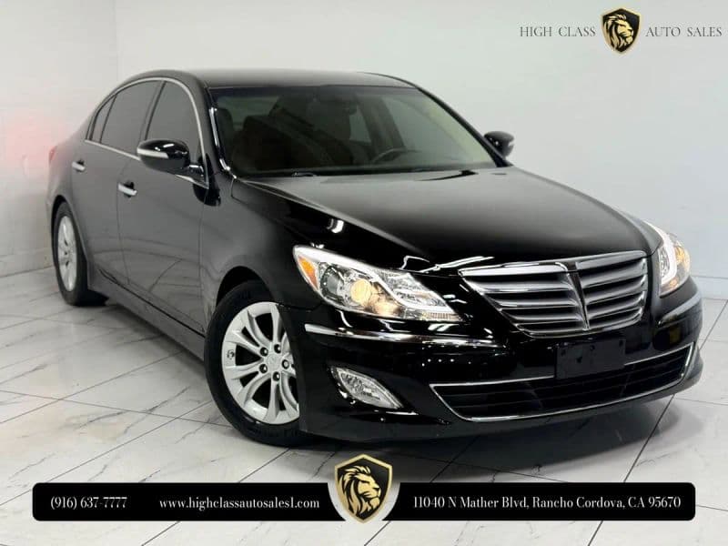 2012 Hyundai Genesis 3.8 Sedan 4D